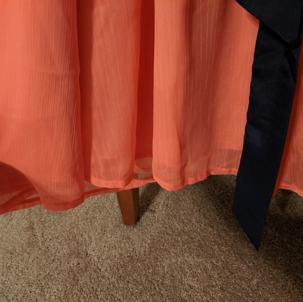 Dress - Picture 2 of 8